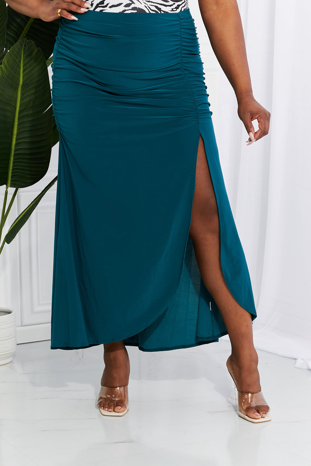 Up Ruched Slit Maxi Skirt in Teal